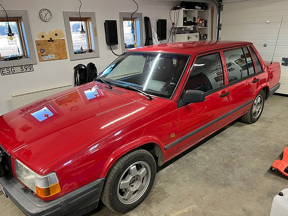 Volvo 740 4 of 6