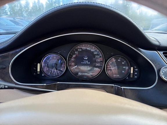 Mercedes-Benz CLS350 22 of 28