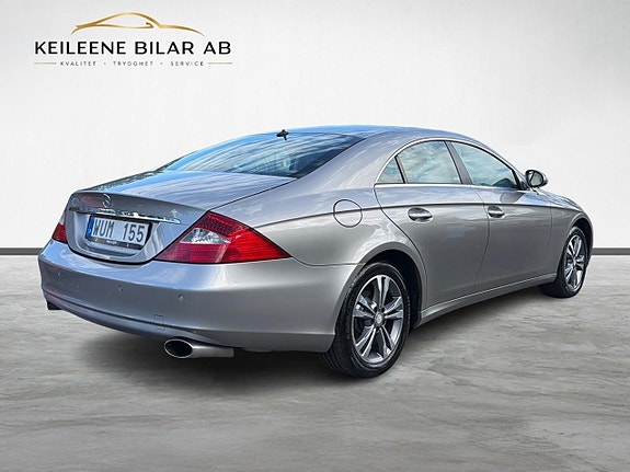 Mercedes-Benz CLS350 8 of 28