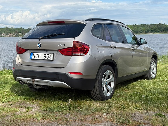 BMW X1 2 of 6