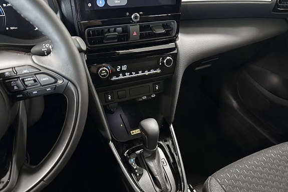 Toyota Yaris Cross 10 of 12