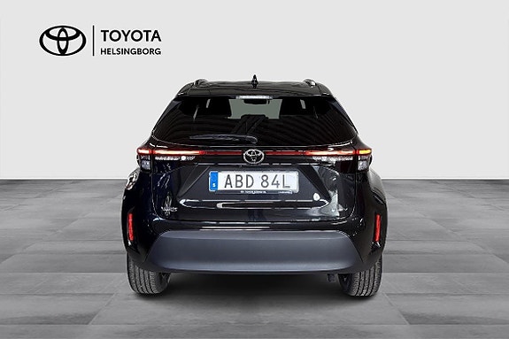 Toyota Yaris Cross 5 of 12