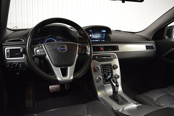 Volvo XC70 12 of 21