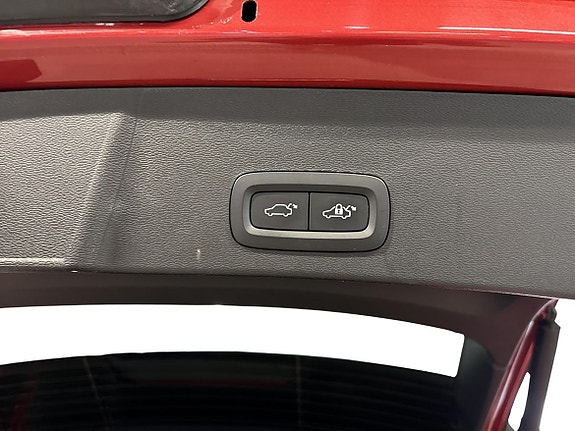 Volvo XC40 13 of 19