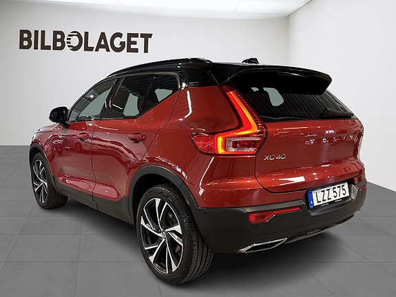 Volvo XC40 3 of 19
