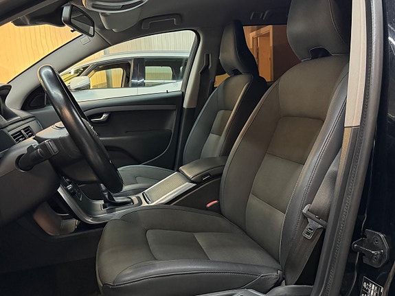 Volvo V70 13 of 14