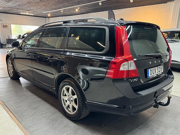 Volvo V70 4 of 14