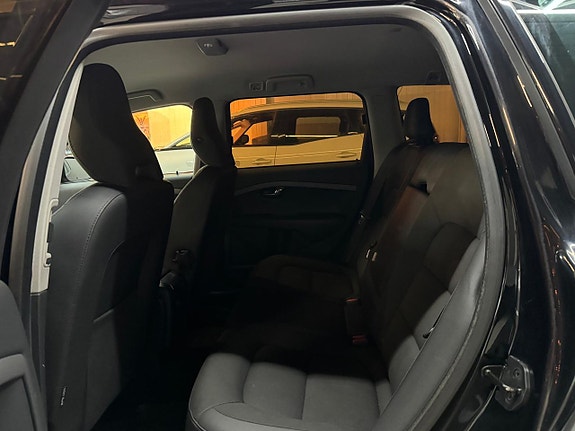 Volvo V70 14 of 14