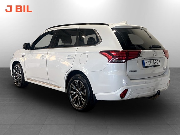 Mitsubishi Outlander 3 of 17