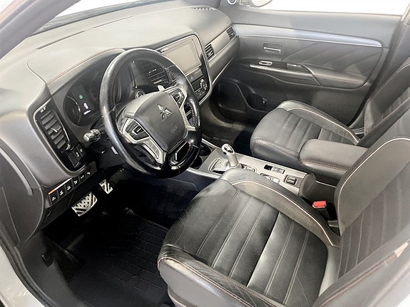 Mitsubishi Outlander 5 of 17