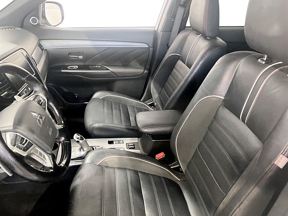Mitsubishi Outlander 4 of 17