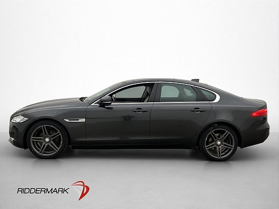 Jaguar XF 4 of 26