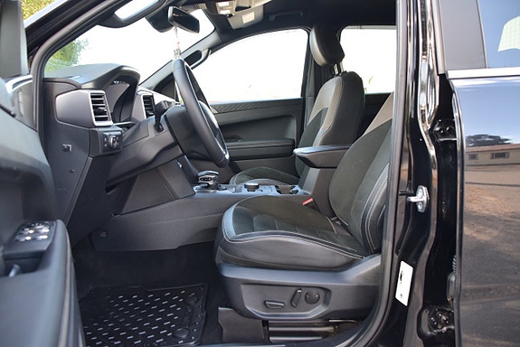 Volkswagen Amarok 8 of 19