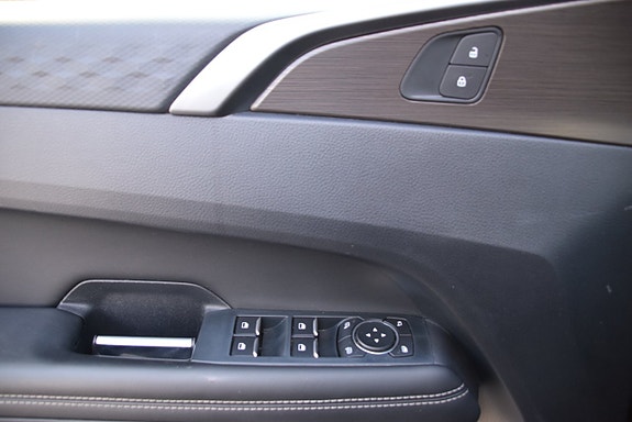 Volkswagen Amarok 16 of 19