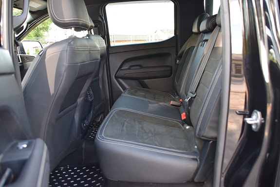 Volkswagen Amarok 10 of 19