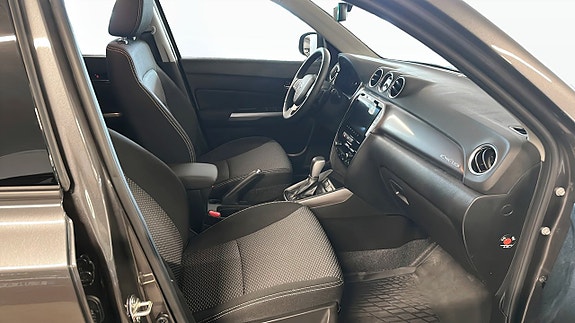 Suzuki Vitara 3 of 9