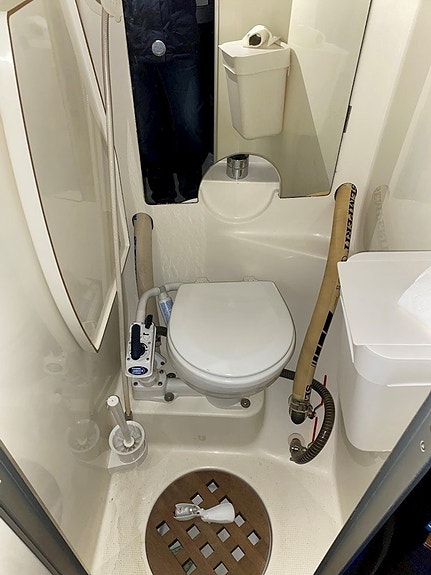 Beneteau First 41 S5 26 of 30