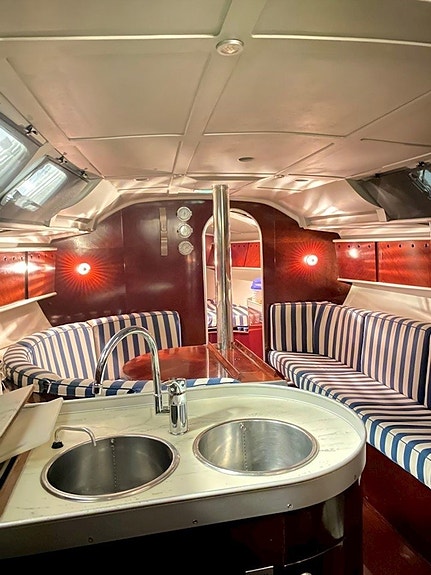 Beneteau First 41 S5 12 of 30