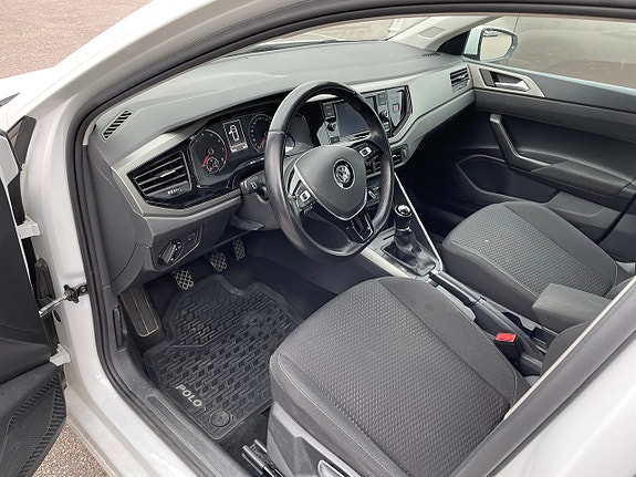 Volkswagen Polo 5 of 5