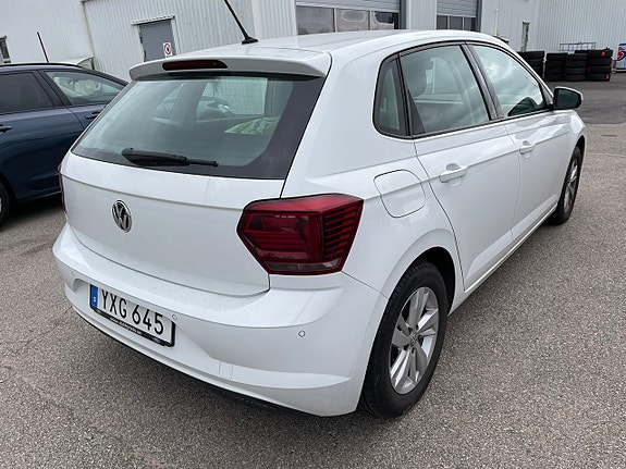 Volkswagen Polo 3 of 5