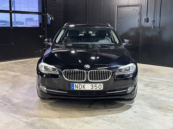 BMW 525 2 of 24
