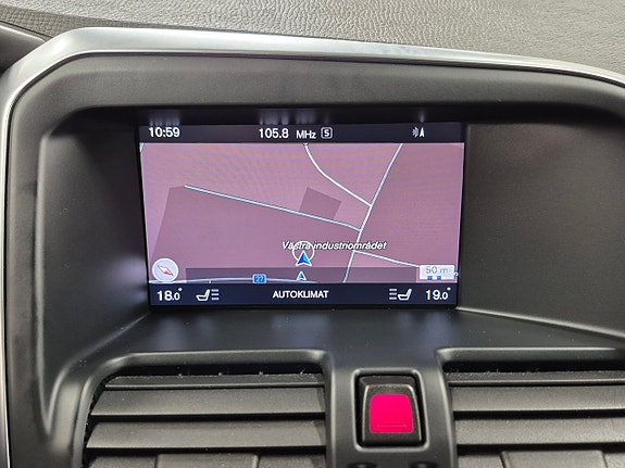 Volvo XC60 7 of 8