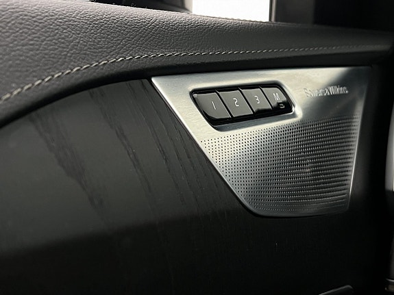 Volvo XC90 29 of 30