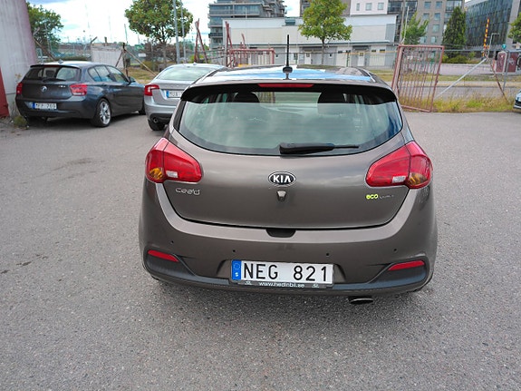 Kia Ceed 13 of 15