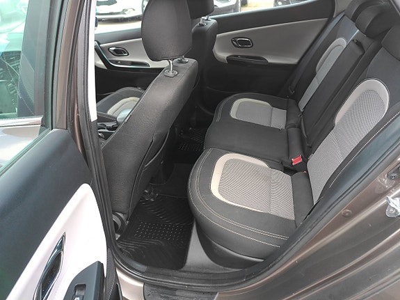 Kia Ceed 6 of 15