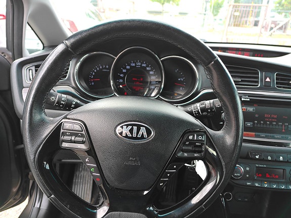 Kia Ceed 10 of 15