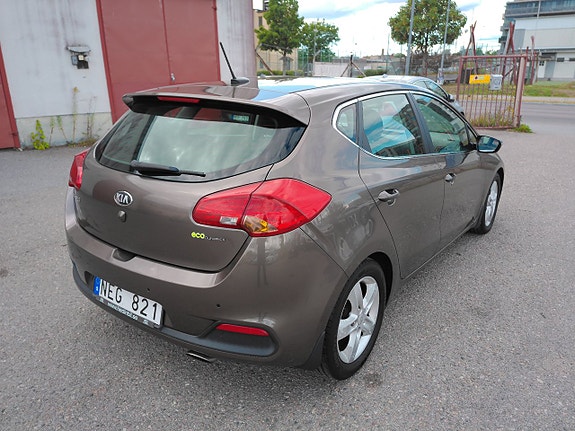 Kia Ceed 3 of 15