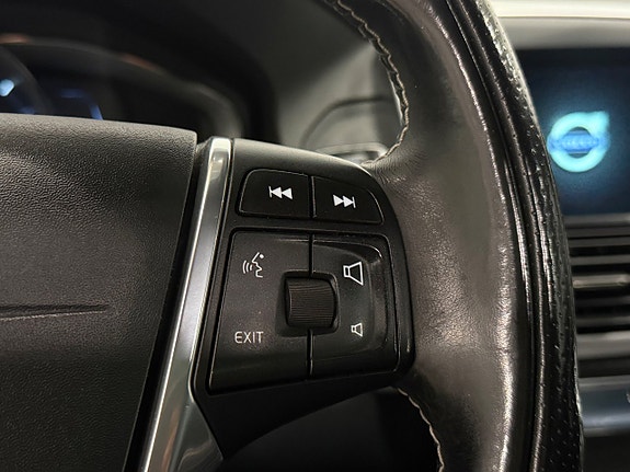 Volvo XC60 23 of 25