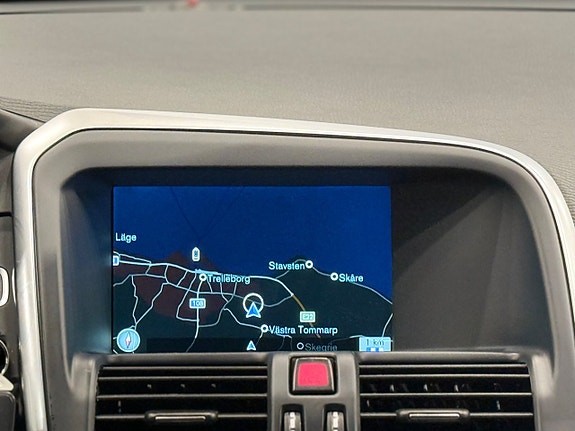 Volvo XC60 17 of 25