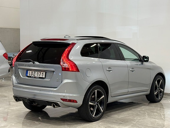 Volvo XC60 5 of 25