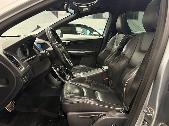 Volvo XC60 12 of 25
