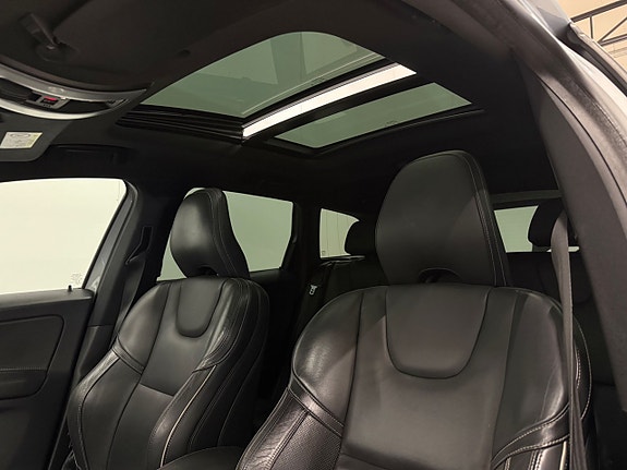 Volvo XC60 16 of 25