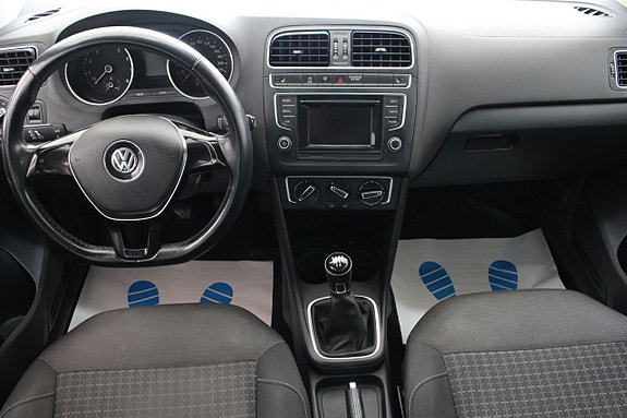 Volkswagen Polo 11 of 19