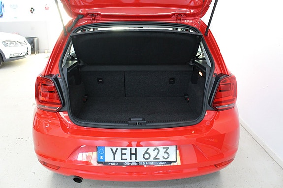 Volkswagen Polo 14 of 19