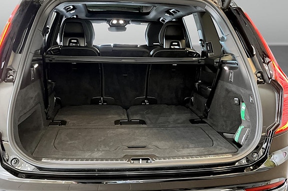 Volvo XC90 9 of 9