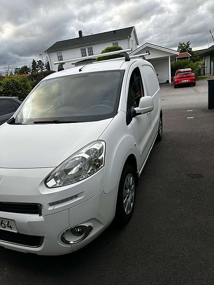 Peugeot Partner 8 of 12
