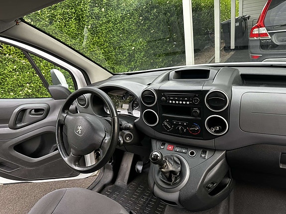 Peugeot Partner 11 of 12