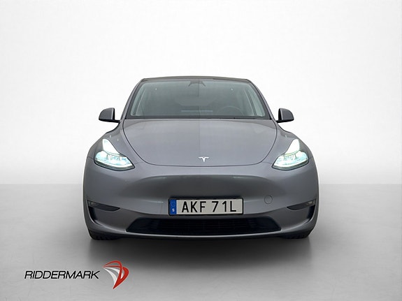 Tesla Model Y 2 of 30