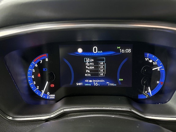 Toyota Corolla 10 of 18