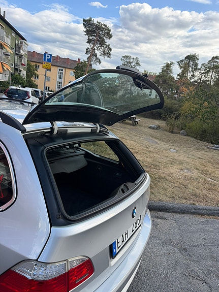 BMW 520i 11 of 18