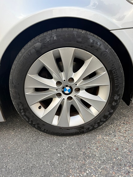 BMW 520i 15 of 18