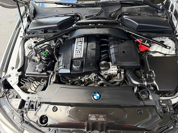 BMW 520i 14 of 18