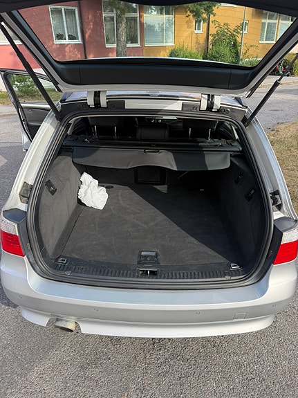 BMW 520i 13 of 18