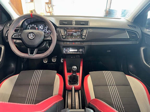 Skoda Fabia 9 of 18