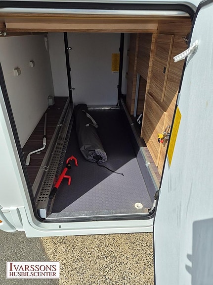 Adria Matrix Supreme 687 SL / Enkelsängar / Alde / AC bodel 6 of 22
