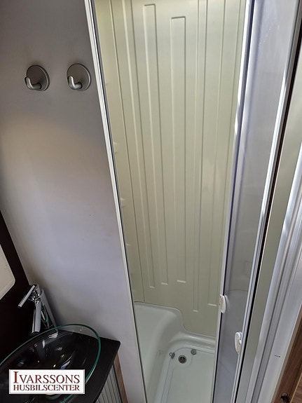 Adria Matrix Supreme 687 SL / Enkelsängar / Alde / AC bodel 18 of 22